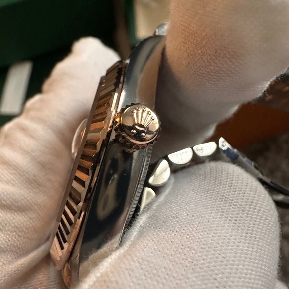 Rolex Datejust 41mm 126331 Jubilee 18K Rose Gold /SS Diamond Dial BNIB - Picture 16 of 16